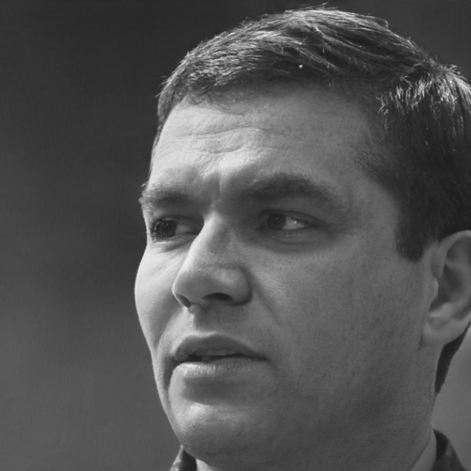 Retrato profesional de Gonzalo Herrera